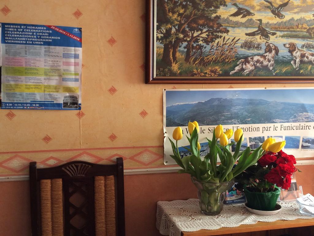 Hotel Maria Lourdes Extérieur photo